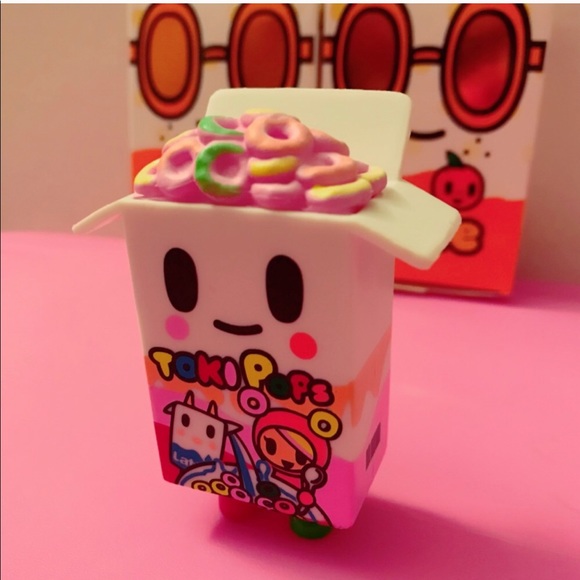 Tokidoki Breakfast Tokipops Figurine - Picture 3 of 6